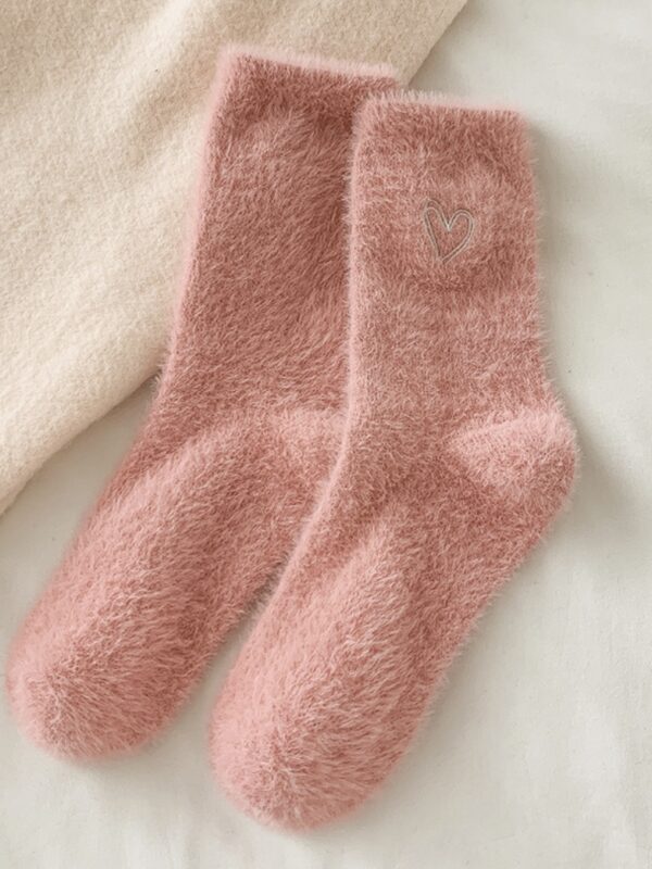Varme Bløde Fuzzy Damesokker med Hjerte mønster, Koral Pink