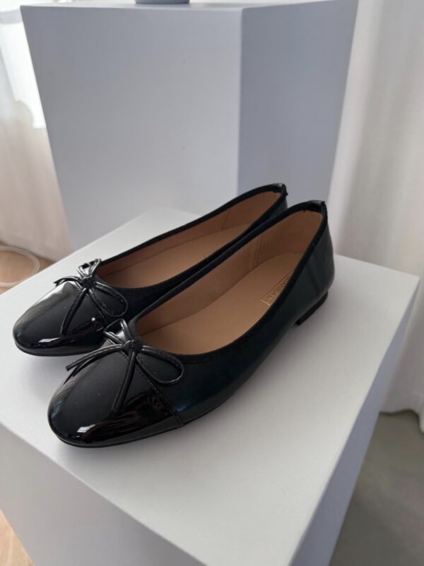 Ballerina Black med sløjfe på top, Sort