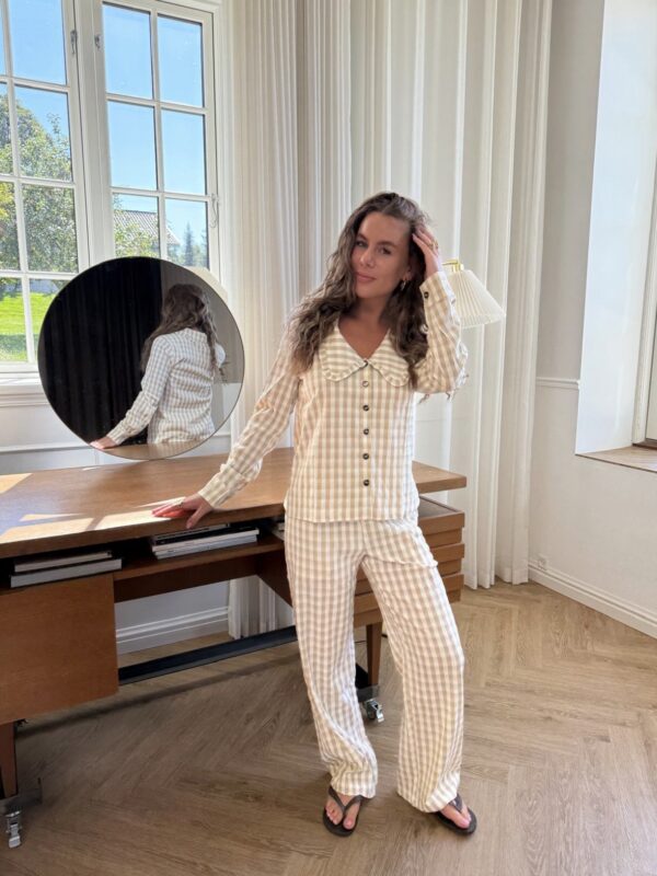 Agnes Chest BUKSER (2-delt sæt), Beige & Hvid